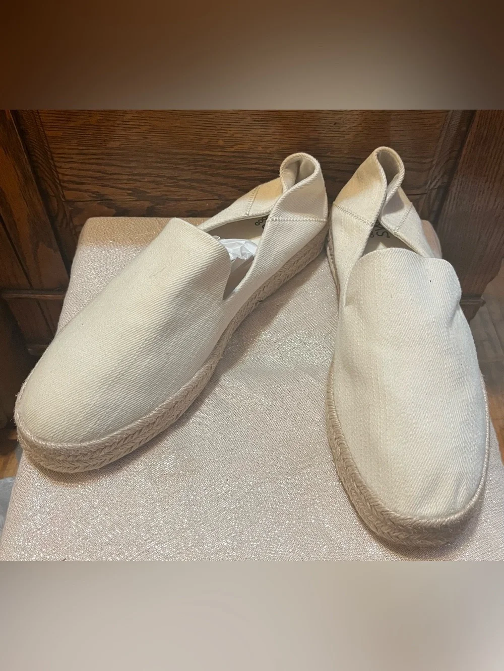 TOMS Carolina Espadrille Slip Ons Off White Twill Cotton Canvas NWOT’s Size 11